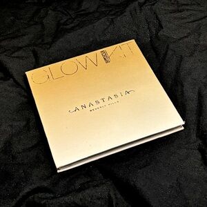 Anastasia Beverly Hills Glow Kit